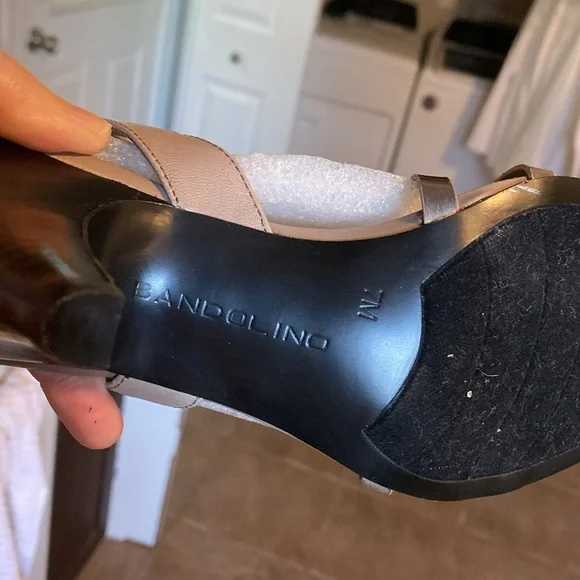 Bandolino Heels - Picture 7 of 8
